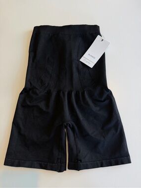 BLANQI Black High-Waist Shaping sculpture Shorts